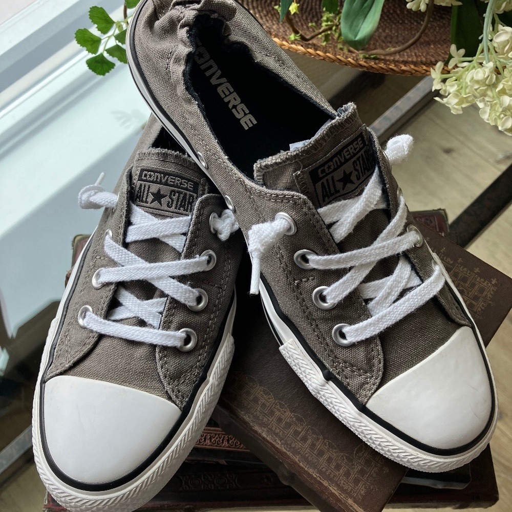 Converse Shoreline Brown or Gray  - Size 9